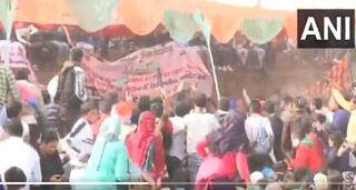 Maha Panchayat LIVE Video Viral: जींद में भाषण के दौरान Rakesh Tikait का टूटा मंच, बाल-बाल बचे