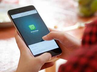 Fact ALERT! Is WhatsApp Recording Your Calls ? Here's The Truth