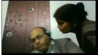 Viral Video: Woman Tries To Kiss Husband During Zoom Call, Anand Mahindra Calls Her Wife Of The Year