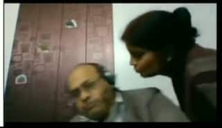 Viral Video: Woman Tries To Kiss Husband During Zoom Call, Anand Mahindra Calls Her Wife Of The Year