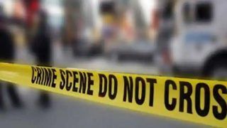 Uttar Pradesh Crime News: लखनऊ में दिनदहारे लाखों की लूट, CCTV में कैद हुई घटना