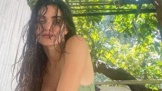 अर्जुन रामपाल की गर्लफ्रेंड Gabriella Demetriades ने शेयर की Bikini Pics, बालों से टपकती बूंदें दिल चीर जाती हैं