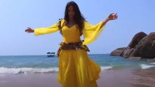 उफ्फ! Nora Fatehi का समंदर किनारे झन्नाटेदार डांस, एक-एक मूव्स पर हो जाए जान कुर्बान