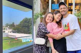 Neha Kakkar Surprises Tony Kakkar by Getting Cricket Pitch Made at Home - Watch Video