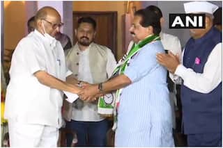 PC Chacko Joins NCP: कांग्रेस से नाता तोड़ शरद पवार की NCP में शामिल हुए पीसी चाको