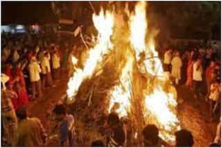 बिहार: होलिका दहन के दौरान बड़ा हादसा, आग की चपेट में आए तीन बच्चों की मौत