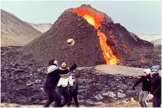 People Play Volleyball In Front of Erupting Volcano in Iceland; 'That's Hot', Says Twitter