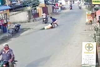 8-Month Pregnant Woman Dragged on Road & Robbed off Gold Chain in Chennai | CCTV Video Goes Viral