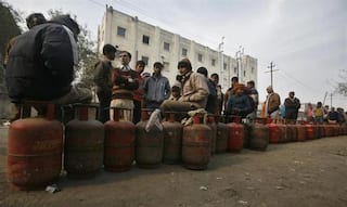 LPG Cylinder Booking: इंडिया पोस्ट पेमेंट्स बैंक के मोबाइल बैंकिंग ऐप से बुक करें LPG सिलेंडर, जानें- क्या है प्रक्रिया?