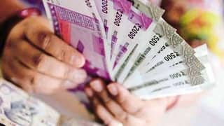 7th Pay Commission: नए साल से पहले सरकारी कर्मचारियों को बड़ा तोहफा, राज्य सरकारें भी कर रही हैं वेतन में बढ़ोतरी