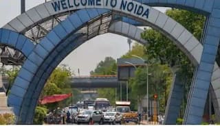 Noida Unlock Process Begins: Optical Shops Allowed To Open With COVID Guidelines in Place