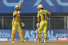 हार के साथ RCB ने गंवाया शीर्ष पायदान, जानिए CSK की जीत के 5 बड़े कारण
