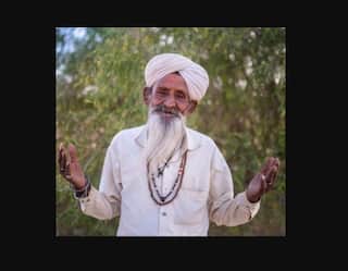 Ramji ki kasam!... Rajasthan's 82-Year-Old Gatekeeper Reconnects With First Love After 50 Years | His Viral Story