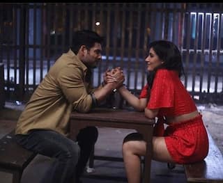 Broken But Beautiful 3 के टीजर लॉन्च से पहले सिद्धार्थ शुक्ला का फर्स्ट लुक हुआ जारी, बारिश में भीगते हुए नजर आए एक्टर