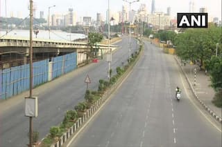 Lockdown in Maharashtra Update: महाराष्ट्र के इस जिले में छह दिनों के लिए लगा लॉकडाउन, सख्त पाबंदियां लगाई गईं