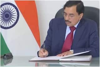 New CEC Of India: सुशील चंद्रा बने देश के 24वें मुख्य निर्वाचन आयुक्त, सुनील अरोड़ा की ली जगह...