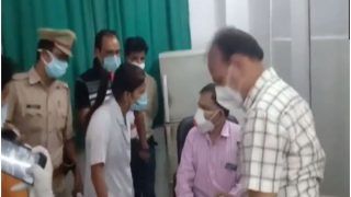 Viral Video: जब अस्पताल कर्मियों के सामने डॉक्टर-नर्स में हुई हाथापाई, दोनों ने एक दूसरे को जड़ दिया थप्पड़- जानें पूरा मामला