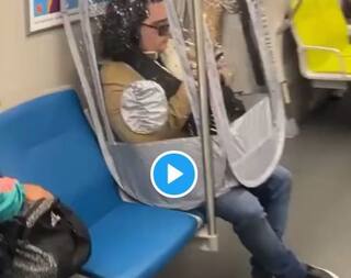 Man's Creative 'Jugaad' to Maintain Social Distancing Amuses Twitter, Harsh Goenka is Impressed | Watch