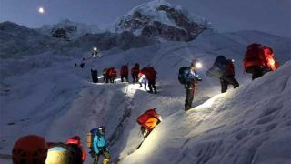 Covid-19: एवरेस्ट पर पहुंचा कोरोना वायरस, 100 से ज्‍यादा पर्वतारोही संक्रमित
