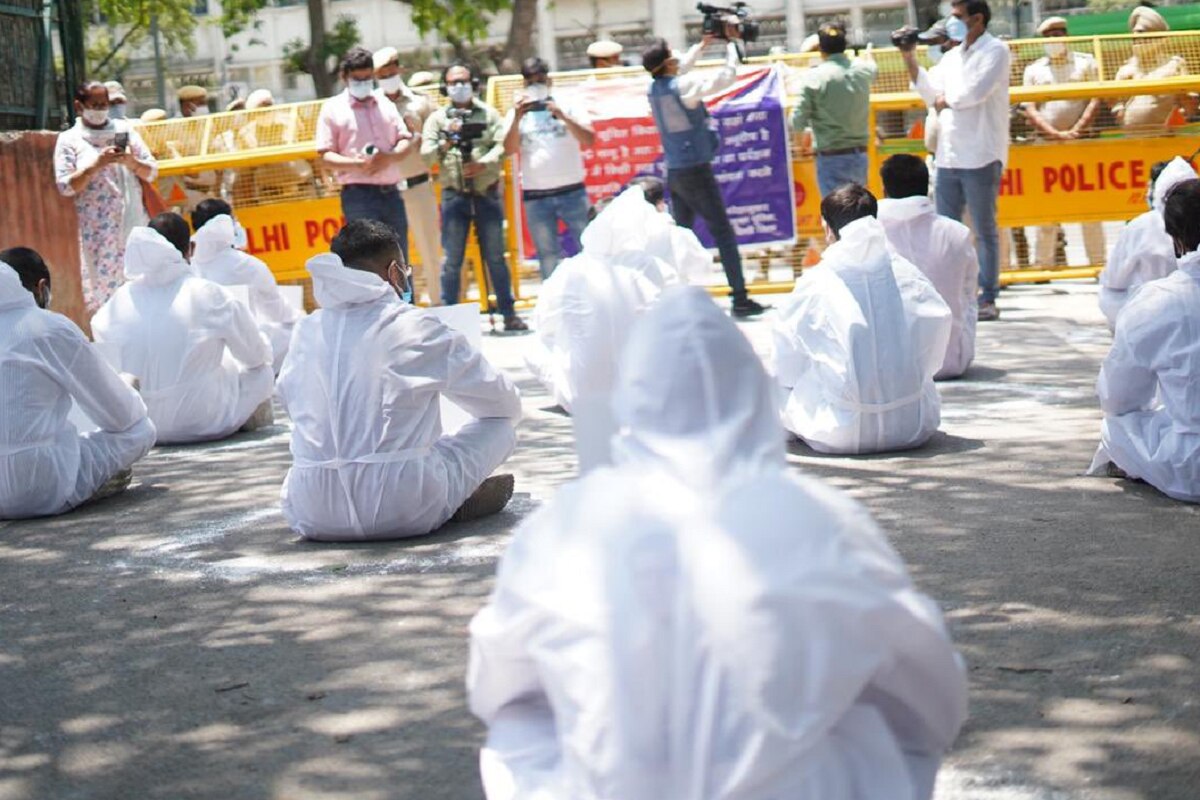 Cancel Exam Save Lives: NSUI Holds Protest Outside Education Ministry