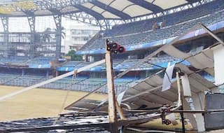 Tauktae Cyclone की चपेट में आया मुंबई का Wankhede Stadium, गिरी साइटस्‍क्रीन...