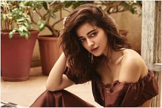 Ananya Panday ने डब्बू रतनानी कैलेंडर के लिए बिकिनी में दिया पोज, हॉट फोटोशूट में दिखाया अपना सिग्नेचर पोज