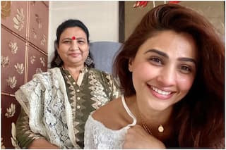Mother's Day Special | Daisy Shah on Having a Mom Who Loves to Travel And Living Her Life to The Fullest