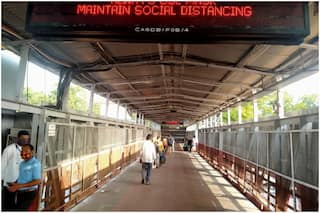 Indian Railways/IRCTC News: कोरोना का कहर थमने के बाद इन राज्यों में फिर शुरू हुई प्लेटफॉर्म टिकटों की बिक्री