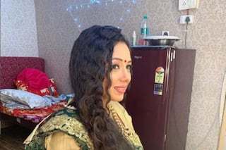 Anupamaa Actor Rupali Ganguly Gives a Sneak Peek of Her Messy Makeup Room, Asks to Ignore