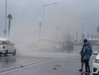 Cyclone Tauktae Makes Landfall; Gujarat on High Alert, 6 Dead in Maharashtra | Top Points