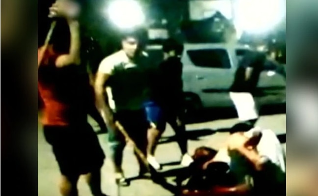 Sushil Kumar Beating Sagar Rana With Stick | Watch Video