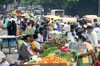 Delhi's Gaffar Market, Naiwala Market to Remain Shut Till Sunday For Flouting Guidelines