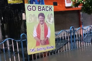 कोलकाता: कैलाश विजयवर्गीय के खिलाफ भाजपा कार्यालय के बाहर लगे ‘वापस जाओ’ के पोस्टर, मचा बवाल