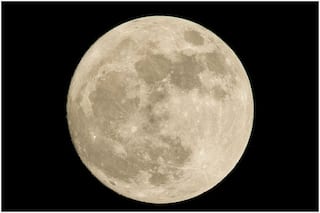 Strawberry Moon 2021: When Can You See Last Full Moon of The Spring Season in India? Details Inside