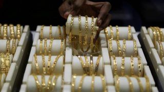 Gold price Update: आज फिर घटे सोने-चांदी के दाम, जानिए- क्या यह सोना खरीदने का सही वक्त है?