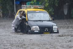 Maharashtra Rains: 13 Killed, Over 560 Rescued; More Heavy Rain Expected Today