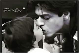 Suhana Khan Shares Unseen Childhood Pic of Herself Kissing Shah Rukh Khan Cutely, Superstar Misses His Baby