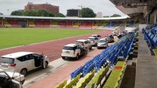 BJP Slams NCP Chief Sharad Pawar, MVA, Maharashtra Sports Minister for Parking Vehicles on Athletics Track