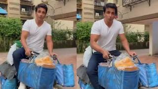 Sonu Sood ने साइकिल पर बेचना शुरु किया अंडा-ब्रेड, कहा- 'होम डिलीवरी के लेंगे एक्स्ट्रा पैसे'...VIDEO