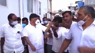 Video: कर्नाटक कांग्रेस अध्‍यक्ष डीके शिव कुमार ने कार्यकर्ता को जड़ा थप्‍पड़, देखें क्‍या है वजह