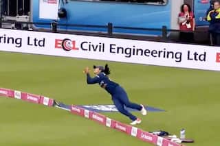 Harleen Deol के शानदार कैच ने जीता फैंस का दिल, कप्तान Harmanpreet Kaur ने कहा...