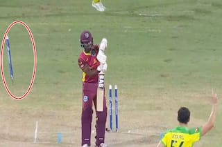 Video: Mitchell Starc ने फेंकी ऐसी गेंद, दूर जाकर गिरा स्टंप