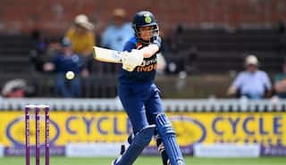 2nd T20I: 1,4,4,4,4,4 शेफाली वर्मा पिछले मैच में हुई थी शून्‍य पर आउट, आज कैथरीन ब्रंट से ऐसे लिया बदला