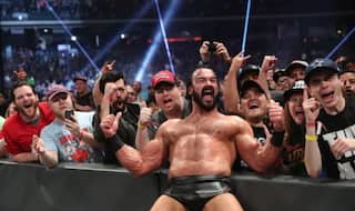 5 Iconic Moments When WWE Fans Took Center Stage