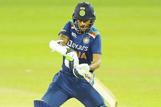 Shikhar Dhawan Set to Miss Remainder of Series After Being Termed Close Contact With Krunal Pandya: Report
