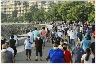 CoronaVirus Latest Update: 24 घंटे में मिले 30,948 नए कोरोना मरीज, 403 की गई जान, 8 राज्यों में जारी है Lockdown