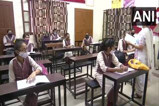 Schools Reopen Today: मध्य प्रदेश-पंजाब-गुजरात सहित इन राज्यों में आज से खुल गए हैं स्कूल, जानिए गाइडलाइंस