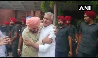 Punjab Politics: जाखड़ से गले मिलते दिखे सिद्धू, कैप्टेन अमरिंदर से मिले रावत, पंजाब कांग्रेस में All Is Well?