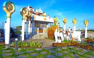 Andhra MLA Builds Temple Worth Rs 2 Crore For CM Jagan Reddy, Sparks Online Buzz | Watch