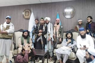 बंदूक लेकर Afghanistan Cricket Board के हेड क्वार्टर पहुंचे तालिबानी, पूर्व क्रिकेट साथ